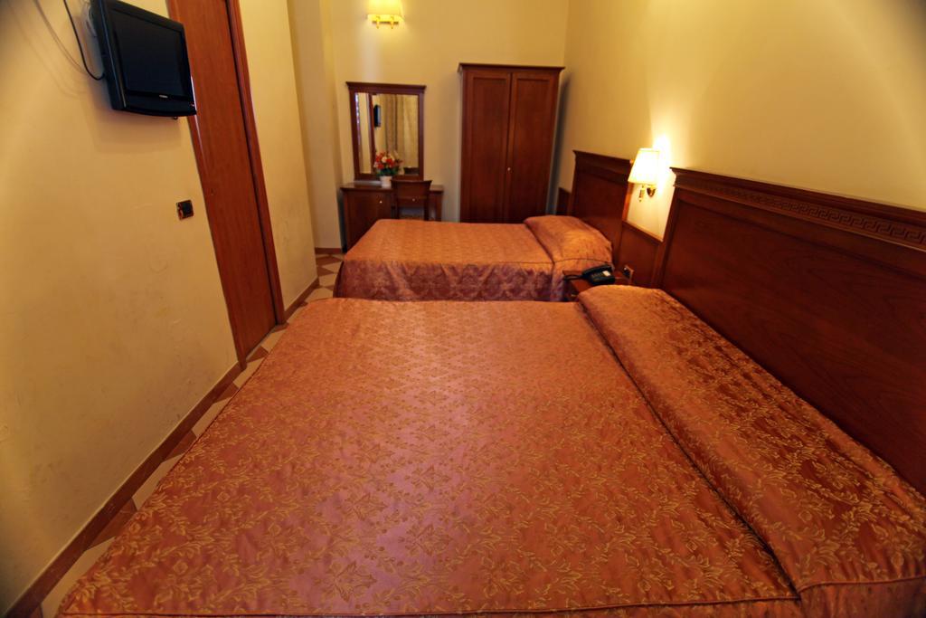 Hotel Hollywood Rome Buitenkant foto