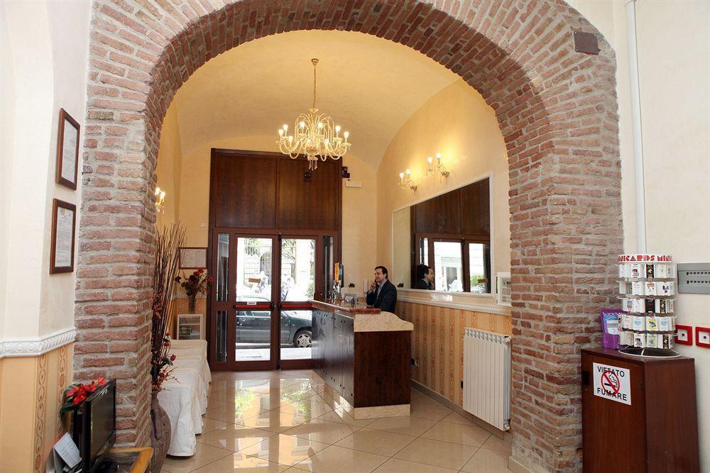Hotel Hollywood Rome Buitenkant foto
