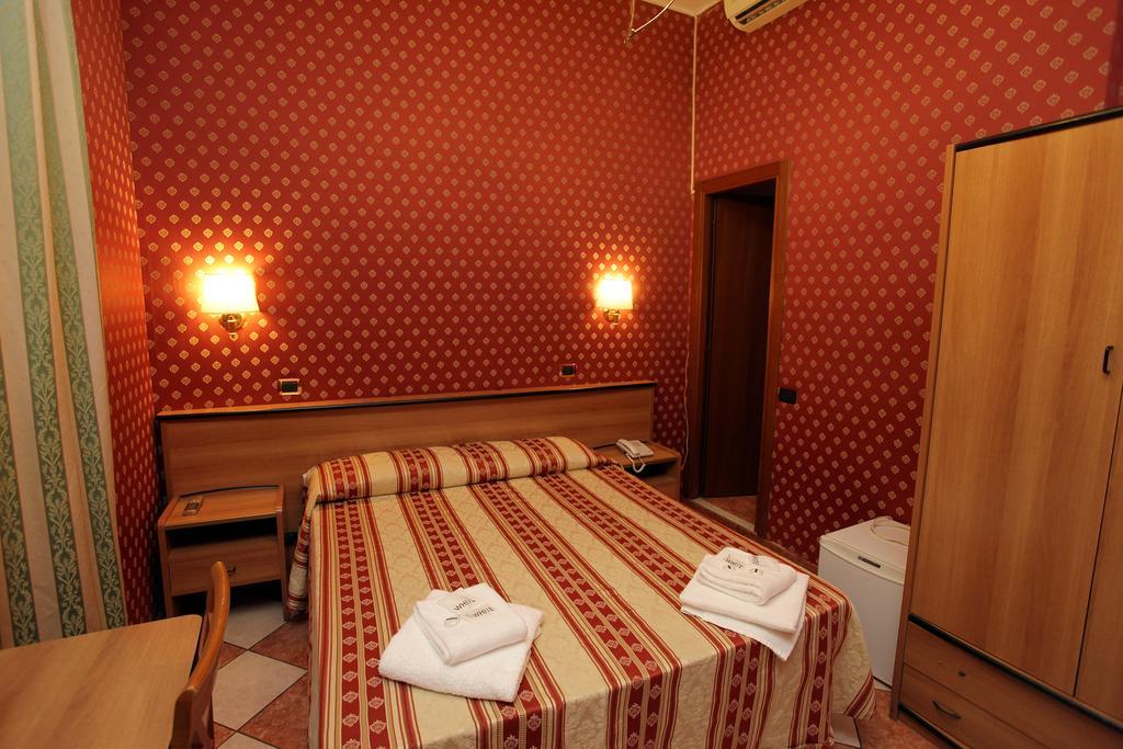 Hotel Hollywood Rome Buitenkant foto