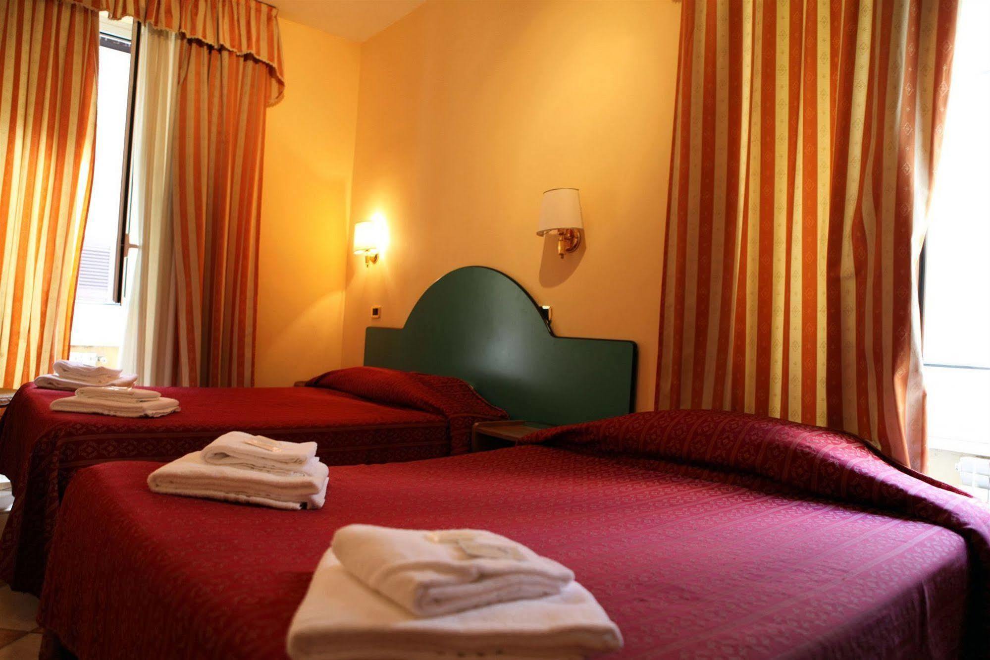 Hotel Hollywood Rome Buitenkant foto